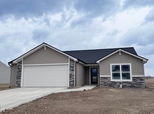 308 Railroader Dr, Garrett, IN 46738