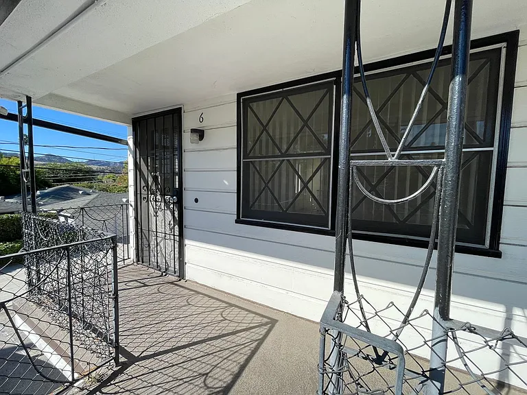 928 W. Glenoaks blvd. Glendale CA — Photo 10