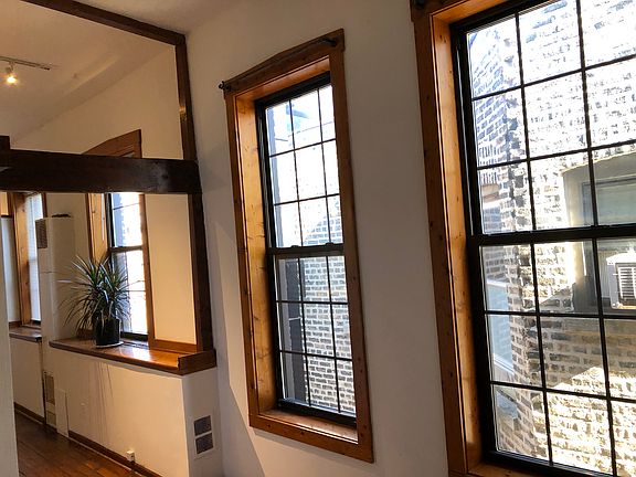 3rd image of 1222 W Grace St APT 2D