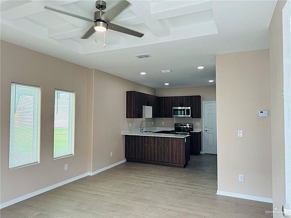 2nd image of 2900 W Kenwood St #1