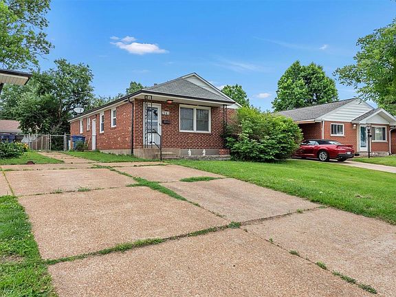 2nd image of 3841 Germania St