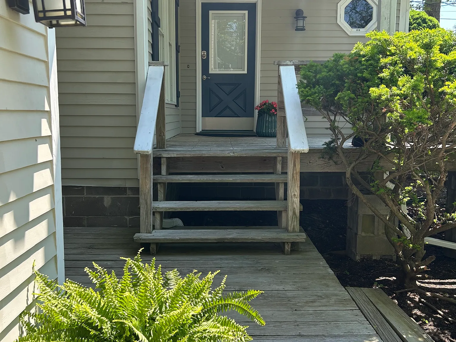 Coastal Charming Summer Rental! — Photo 2
