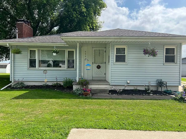 9905 W Freeland Rd, Freeland, MI 48623