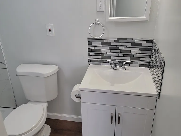 16786 Yucca Ave #B — Photo 7