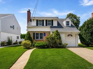 1860 Rockville Drive, Baldwin, NY 11510