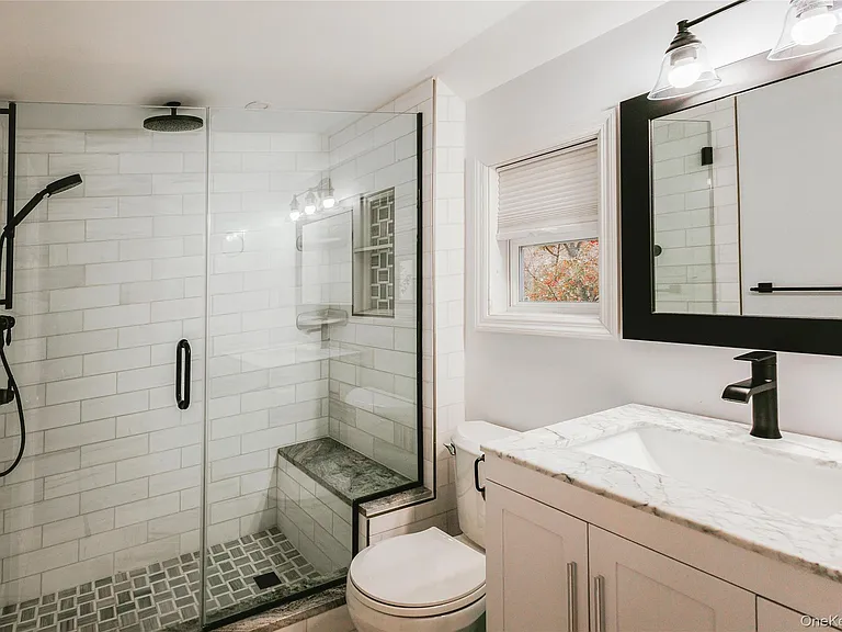 17 Mott St — Photo 17