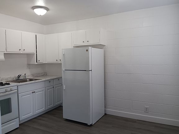 2nd image of 2400 Clifford Ave APT 94
