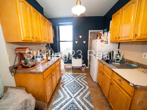 14-52 28th Avenue image 1 of 13