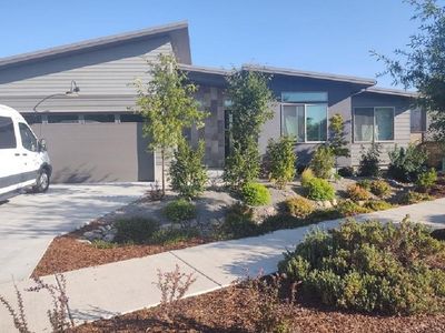 879 Perozzi St, Ashland, OR, 97520