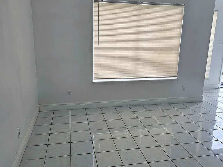 3904 Coronation Ct #402 — Photo 7
