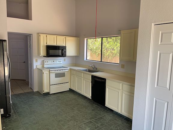 5th image of 4685 W Lessing Ln