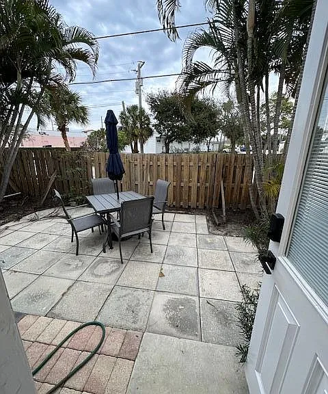 522 Eastwind Dr — Photo 10
