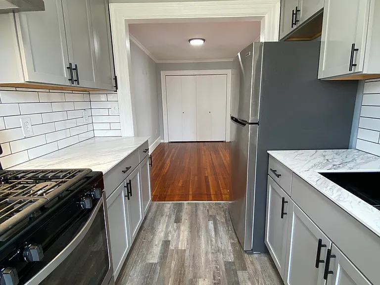 302 Barrington St #3 — Photo 5
