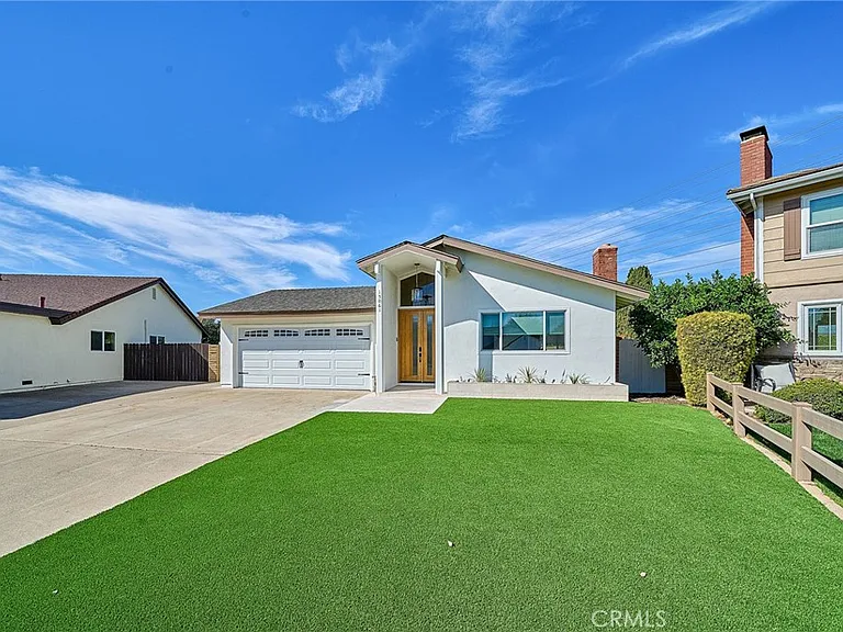15061 Talley St — Photo 3