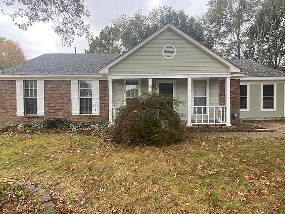 3rd image of 3735 Heathcliff Dr