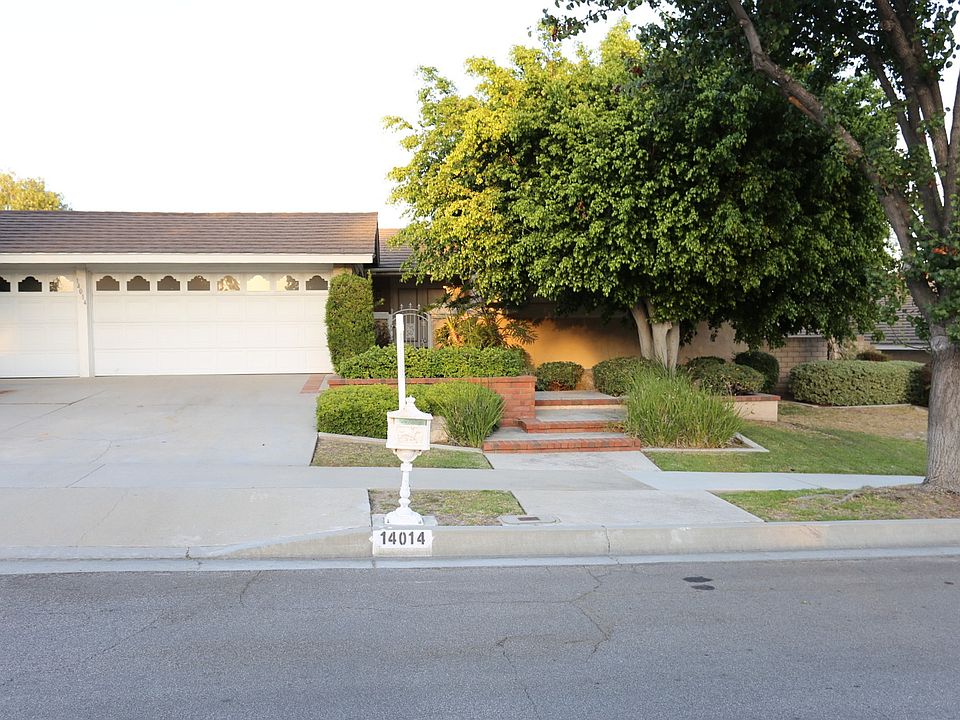 1st image of 14014 Las Puertas St