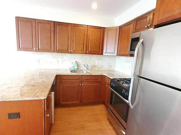 2nd image of 25-38 37th St #3R