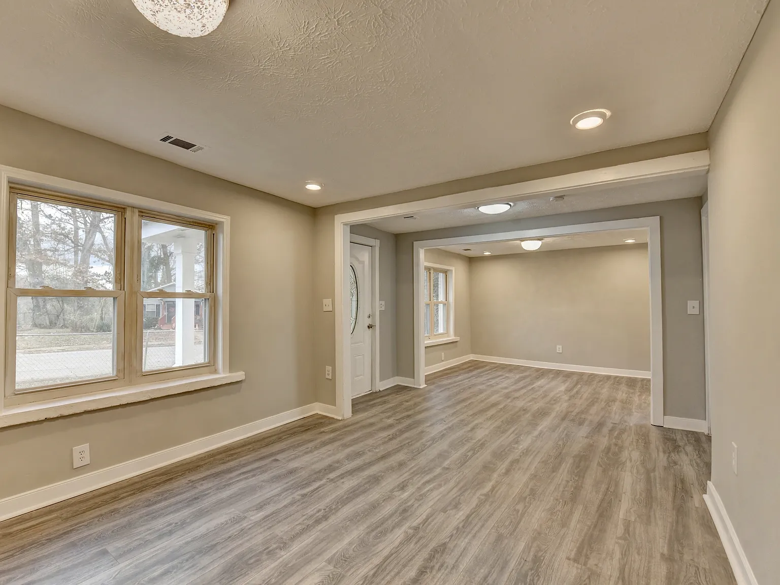 4 bed, 1715 sqft, $2,800 — Photo 3
