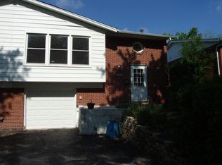 6830 Valley View Rd, Hanover Park, IL 60133