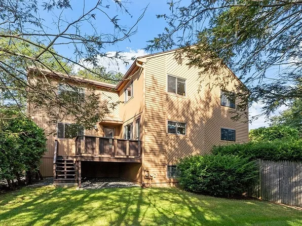 11 Meeting House Path Unit 11, Ashland, MA 01721