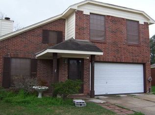 54 Cotton Ct, Lake Jackson, TX 77566