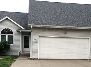 304 Cayman St, Iowa City, IA