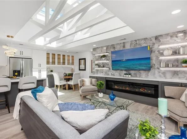 2171 Via Mariposa E Unit N, Laguna Woods, CA 92637