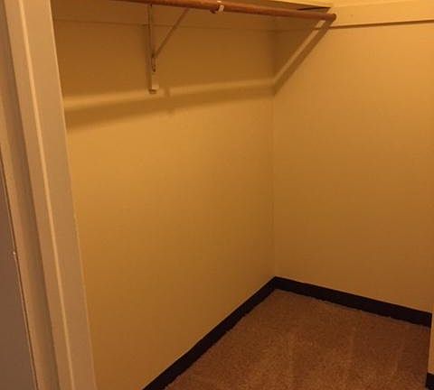 3rd image of 725 Whitney Ave APT B1