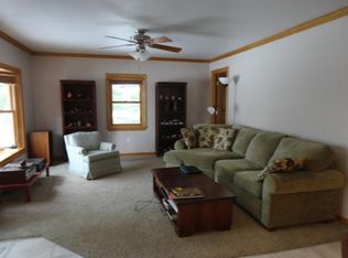 11047 Rapp Rd, New Middletown, OH 44442