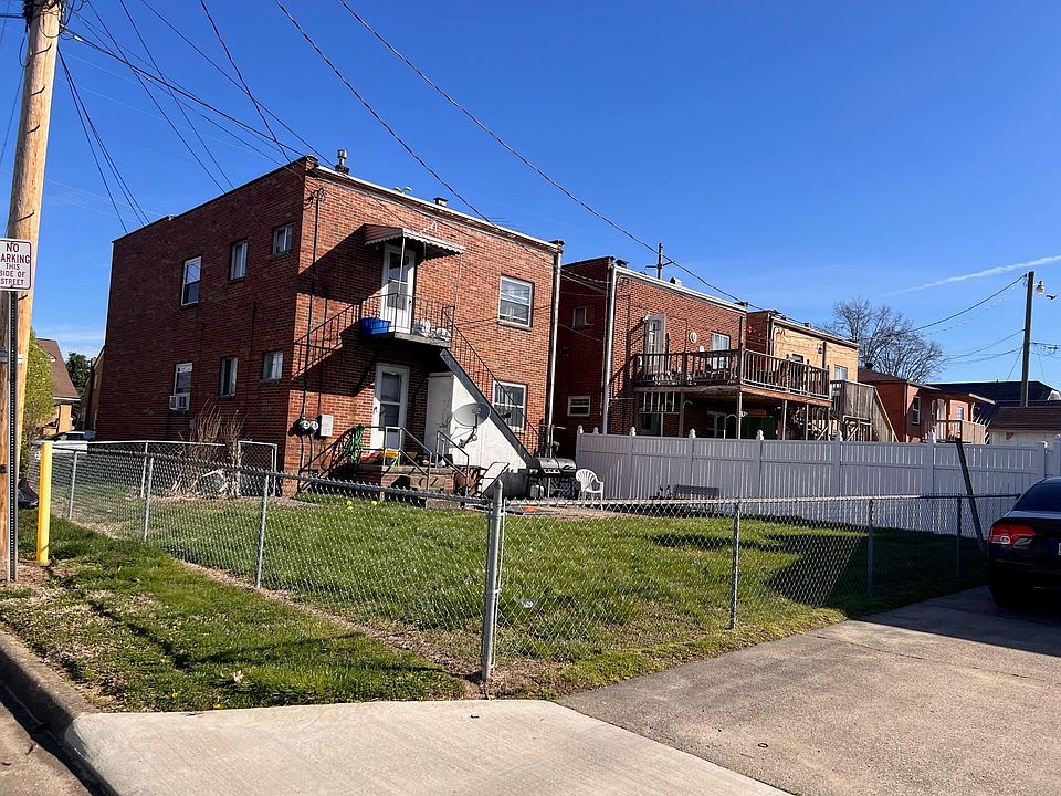 2nd image of 325 9th Ave W