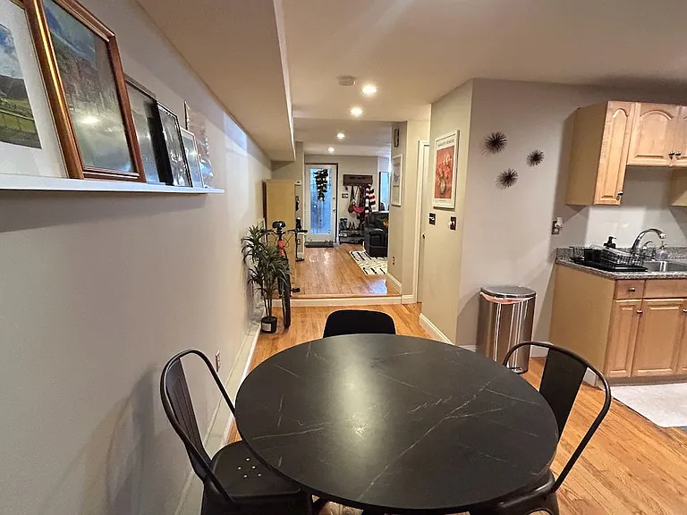 41 Warren Ave #G — Photo 6