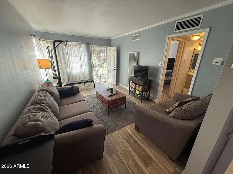 1224 N F Ave — Photo 3