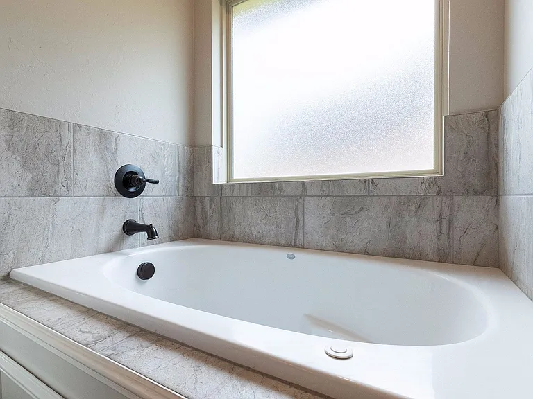 3117 Hunter Crest Dr — Photo 17