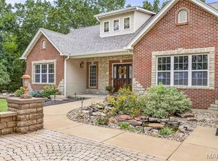 800 Bonhomme Creek Ct, Bonne Terre, MO 63628
