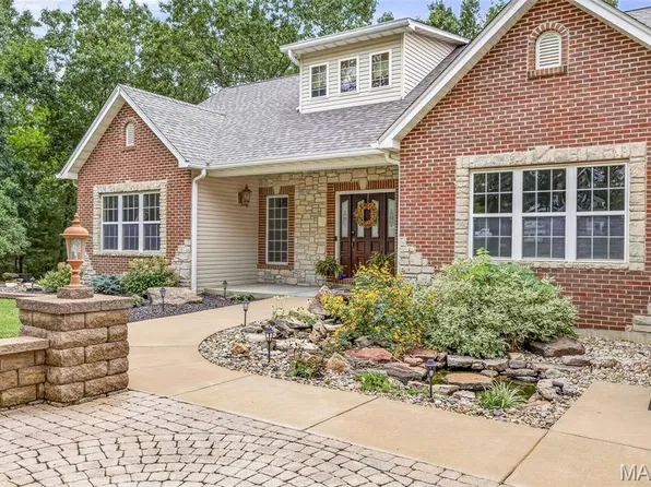 800 Bonhomme Creek Ct, Bonne Terre, MO 63628