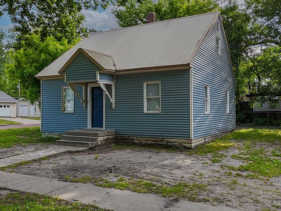 3rd image of 801 N C St