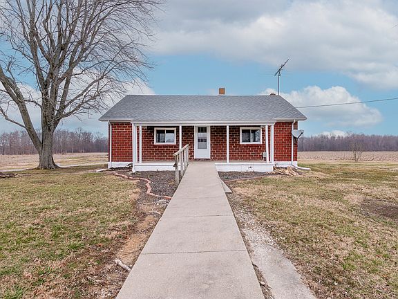 3rd image of 8420 W County Road 1050 S