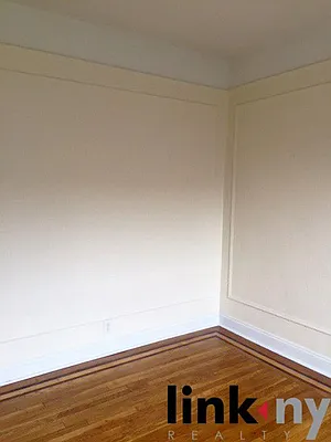 Rented by Link NY Realty | media 14