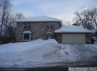 2362 Clover Ln, Red Wing, MN 55066