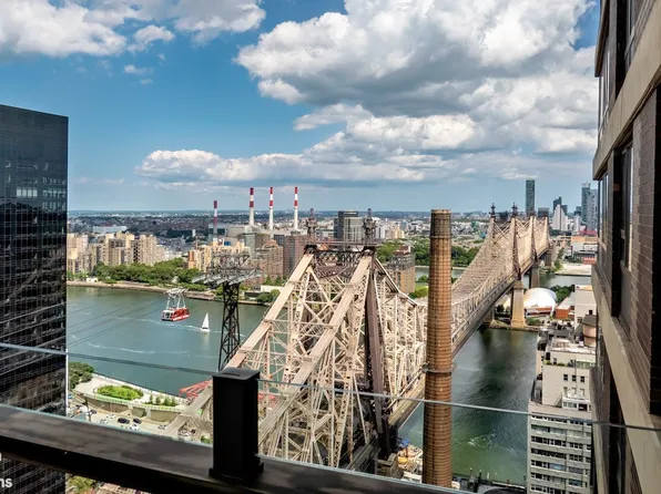 425 East 58th Street image 7 of 13