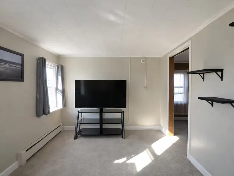 924 Ash St #101 — Photo 3