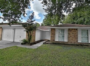 3351 Edgecreek Dr, Houston, TX 77066
