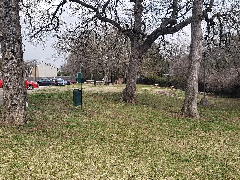 2305 Basil Dr #D301 — Photo 20