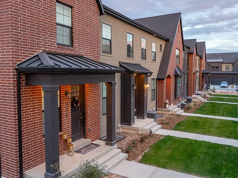 Drexler Townhomes at Holbrook Farms — Photo 17