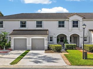 Pembroke Shores, Pembroke Pines, FL 33027