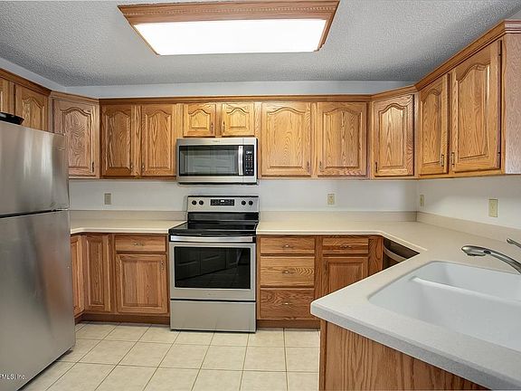 5th image of 200 Ironwood Dr Unit 238