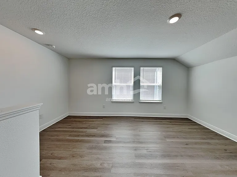 14526 Cedar Mill Dr — Photo 11