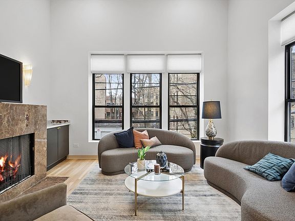 3rd image of 2150 W North Ave APT 7