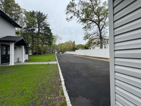 9 Croft Lane, Smithtown, NY 11787