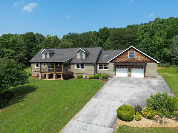 53 Valley Glen Dr, Trenton, GA 30752